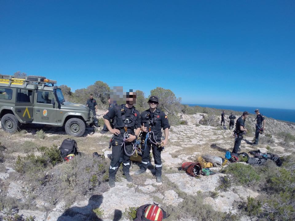 Equipo SAR de rescate en exterior